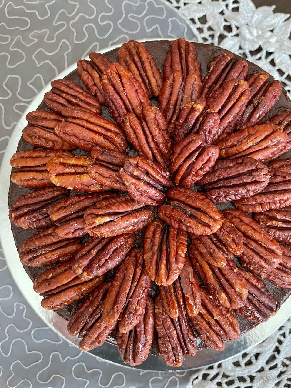 Vanilla Chocolate & Pecan Cake