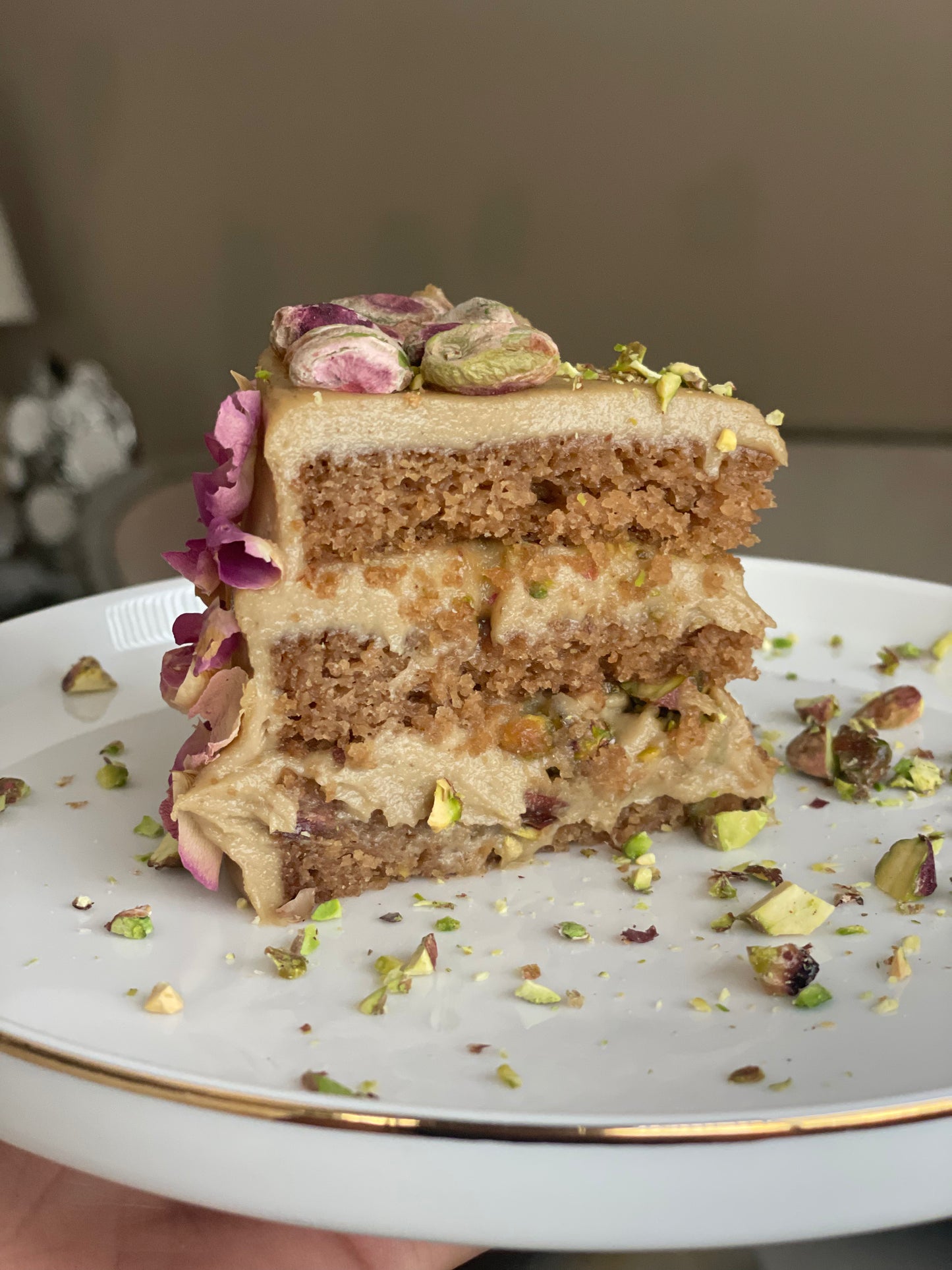 Rose and Pistachio Cake